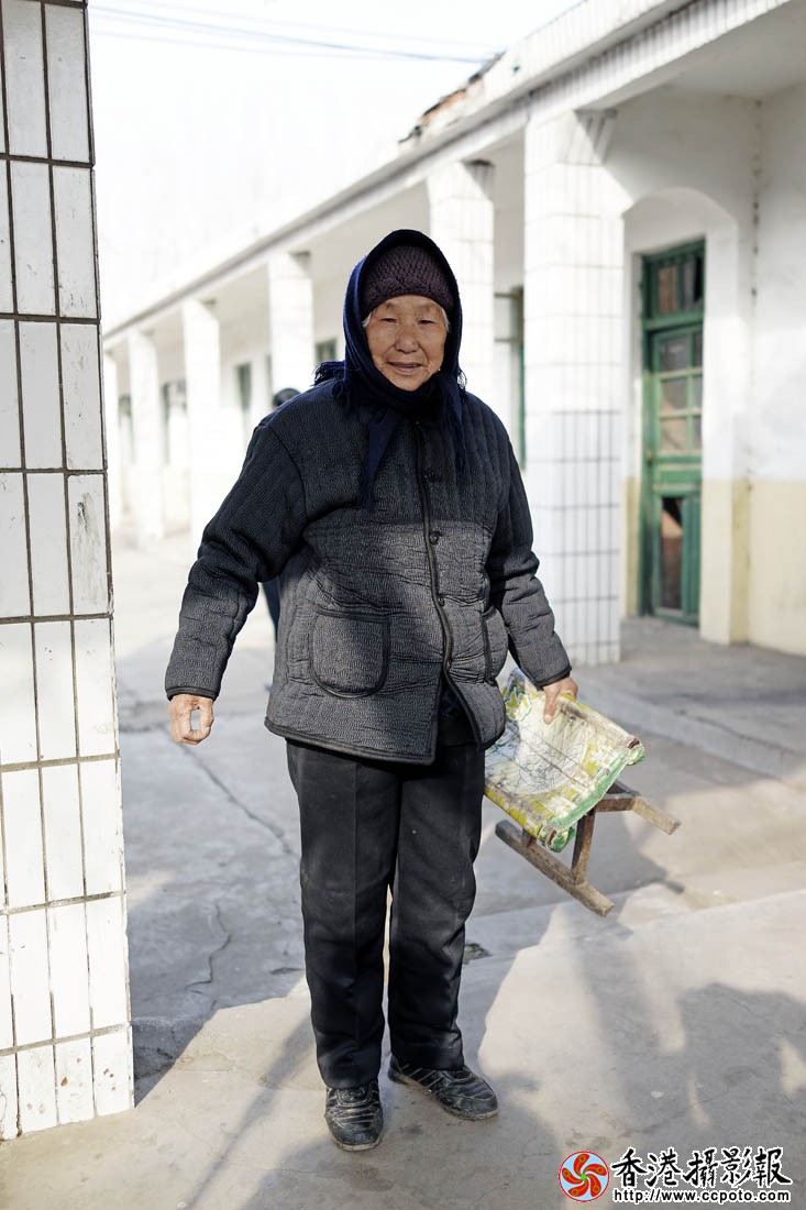 为敬老院老人拍照-葛沟15..jpg
