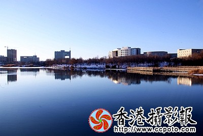 雪染宾河更娇美