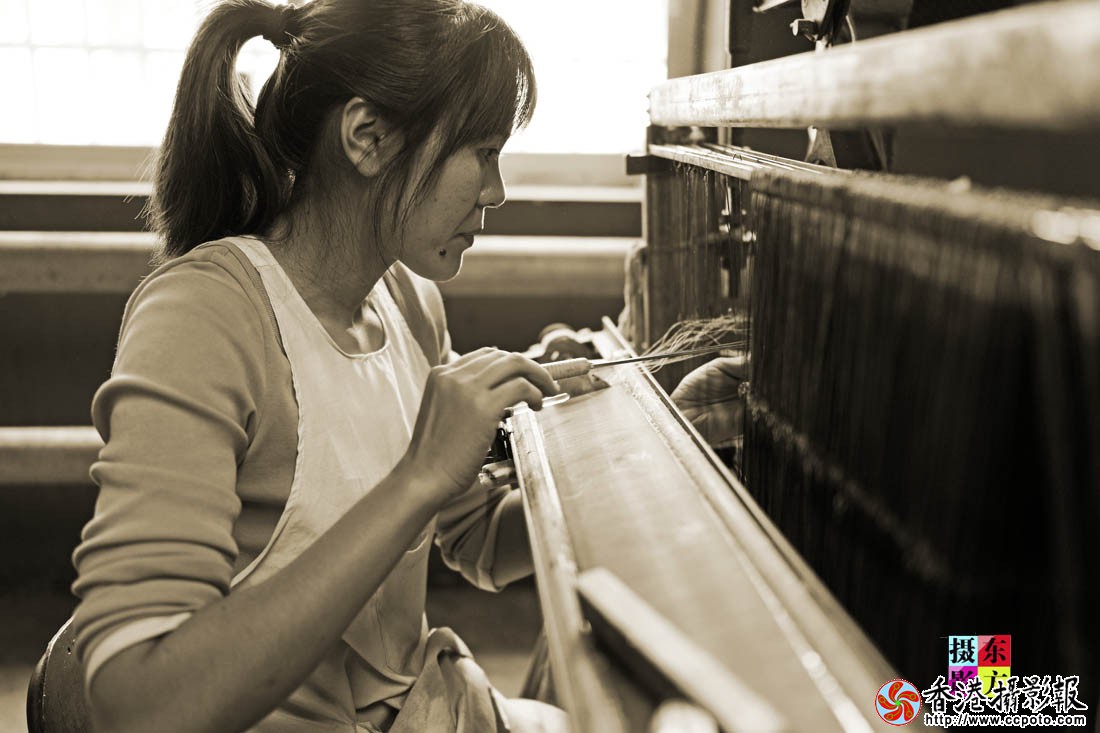 忙碌的纺织车间8..jpg