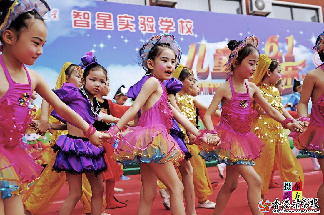 太平智星学校庆六一演出35..jpg